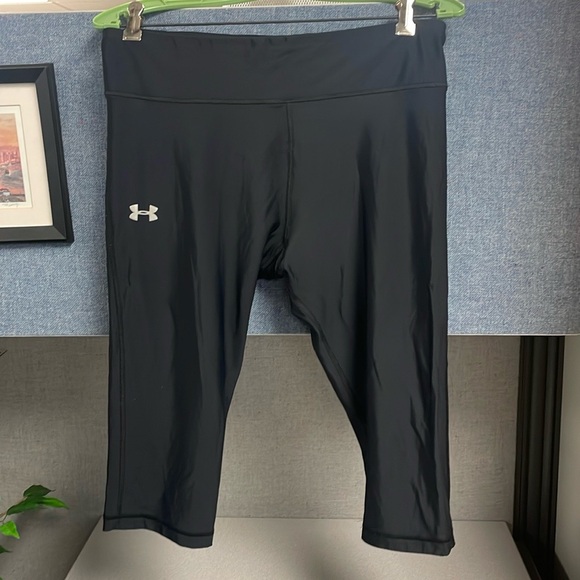 Women’s Under Armour Capri leggings - Picture 3 of 7